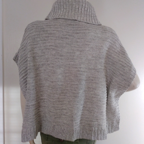 Gaps Kids Poncho - Picture 4 of 5
